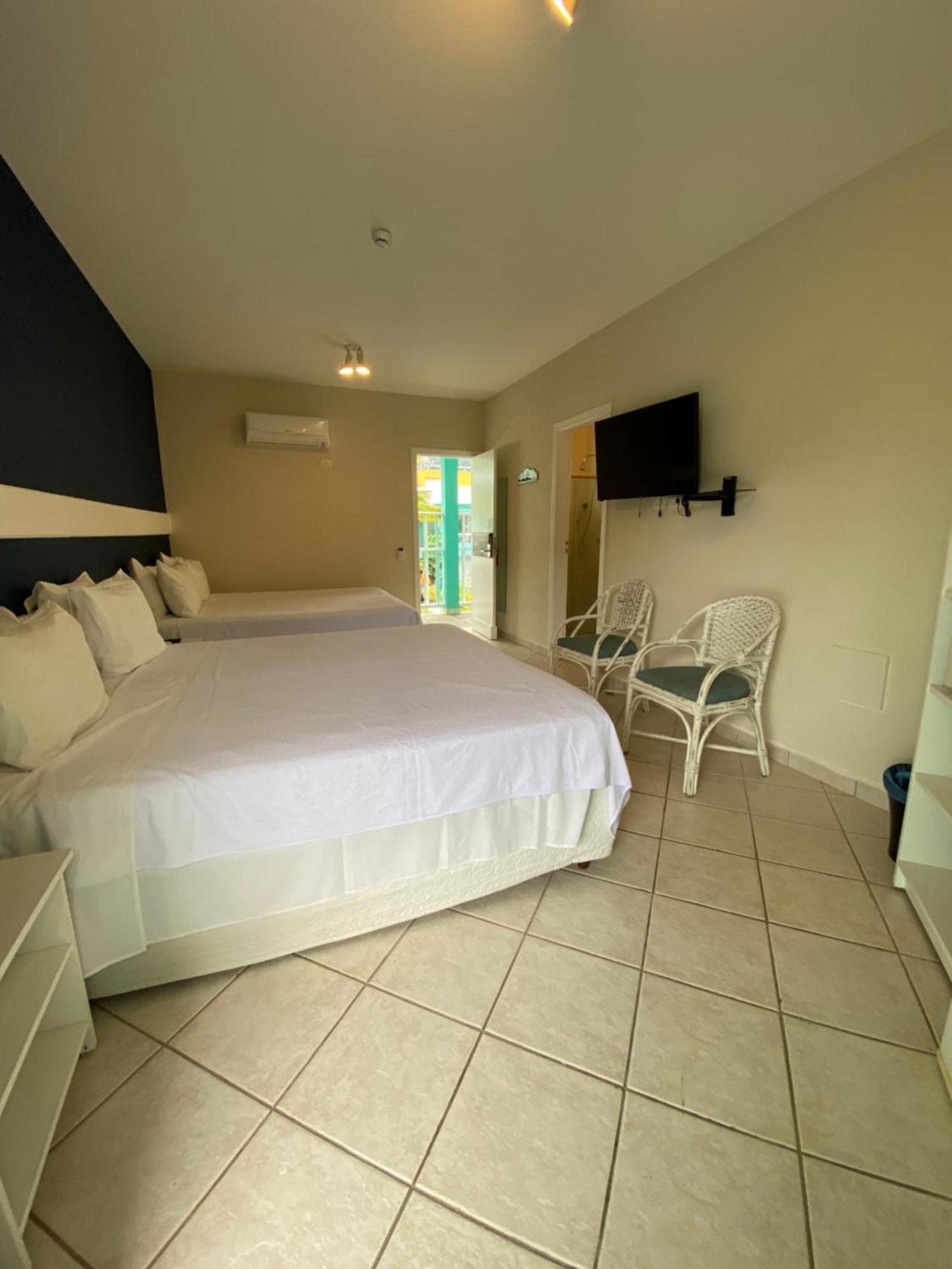 Port Louis Inn
